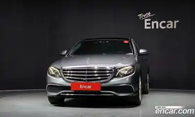 Mercedes-Benz E-Class 2017 2.0 автомат (гидро), миниатюра 3