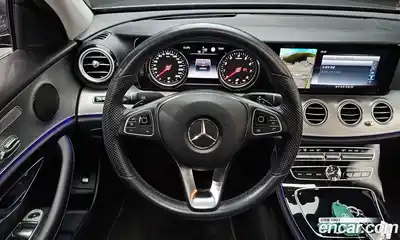 Mercedes-Benz E-Class 2016 2.0 автомат (гидро), миниатюра 12