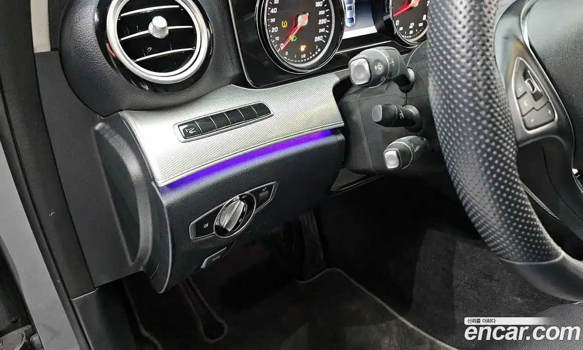 Mercedes-Benz E-Class 2016 2.0 автомат (гидро), фото 16
