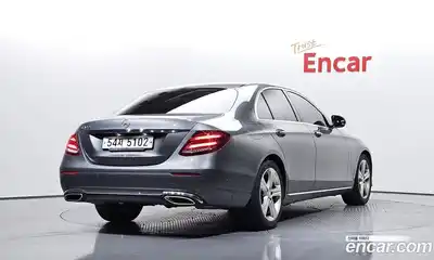 Mercedes-Benz E-Class 2016 2.0 автомат (гидро), миниатюра 2