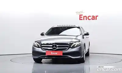 Mercedes-Benz E-Class 2016 2.0 автомат (гидро), миниатюра 3