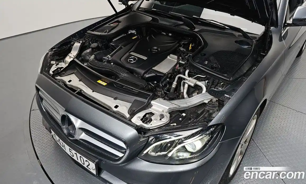 Mercedes-Benz E-Class 2016 2.0 автомат (гидро), фото 6