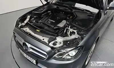 Mercedes-Benz E-Class 2016 2.0 автомат (гидро), миниатюра 6