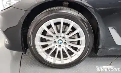 BMW 5 серия 2019 2.0 автомат (гидро), миниатюра 5