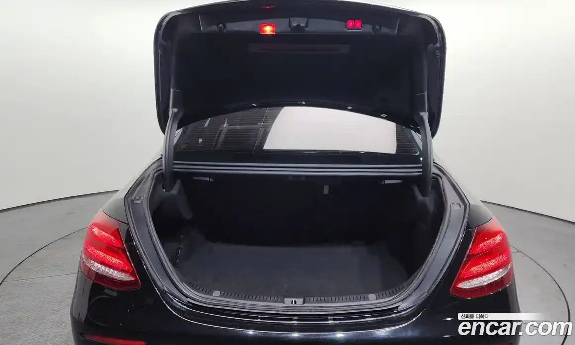 Mercedes-Benz E-Class 2019 2.0 автомат (гидро), фото 20