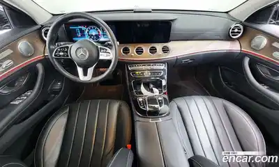 Mercedes-Benz E-Class 2019 2.0 автомат (гидро), миниатюра 7