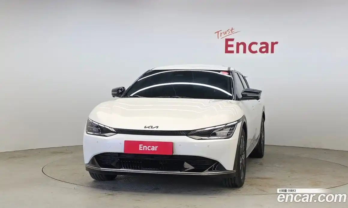 Kia EV6 2024 0.1 автомат (гидро), фото 3