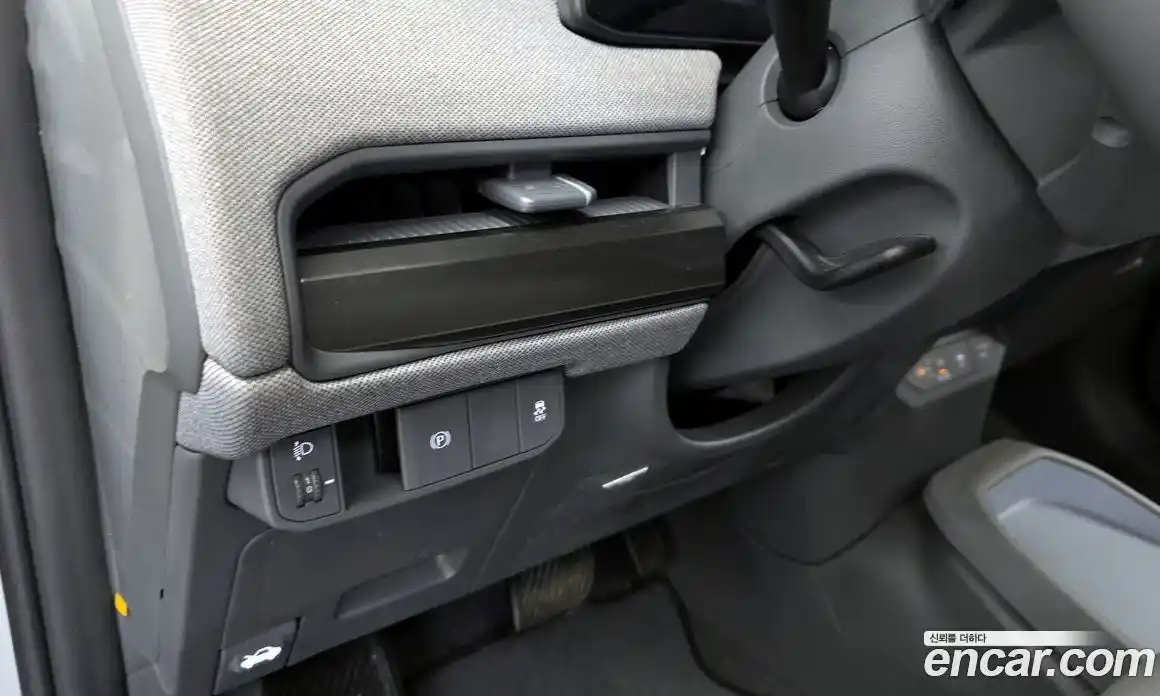 Kia EV3 2025 0.2 автомат (гидро), фото 27