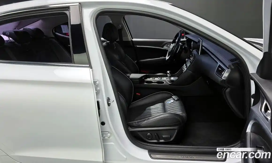 Genesis G70 2017 2.0 автомат (гидро), фото 16