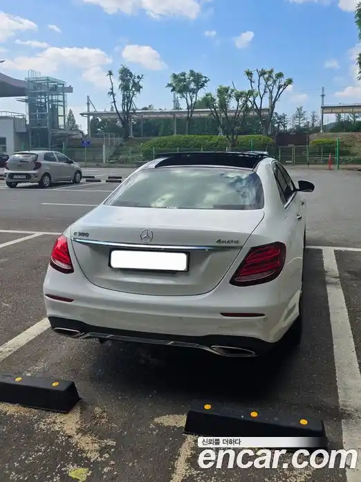Mercedes-Benz E-Class 2020 2.0 автомат (гидро), фото 4
