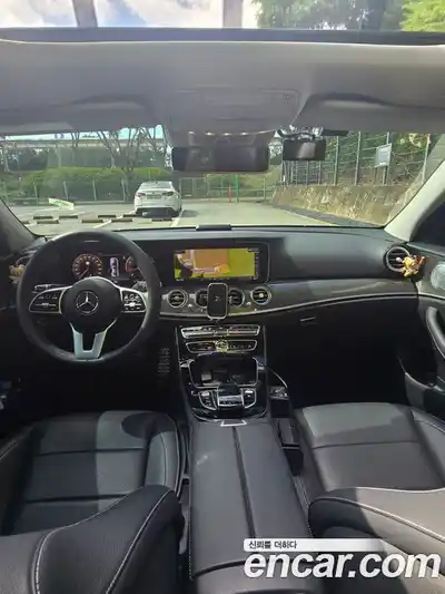 Mercedes-Benz E-Class 2020 2.0 автомат (гидро), миниатюра 7