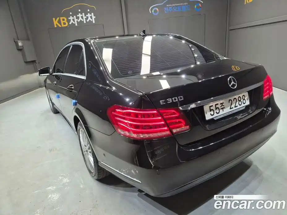 Mercedes-Benz E-Class 2013 3.5 автомат (гидро), фото 3