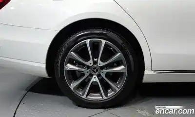 Mercedes-Benz E-Class 2019 2.0 автомат (гидро), миниатюра 5