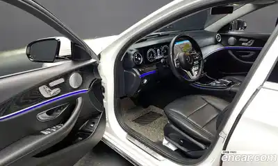 Mercedes-Benz E-Class 2019 2.0 автомат (гидро), миниатюра 10