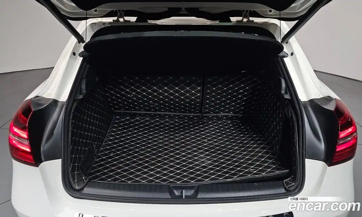 Mercedes-Benz GLA-Class 2019 2.0 гидро, фото 25 Mercedes-Benz GLA-Class 2019 2.0 гидро, фото 25