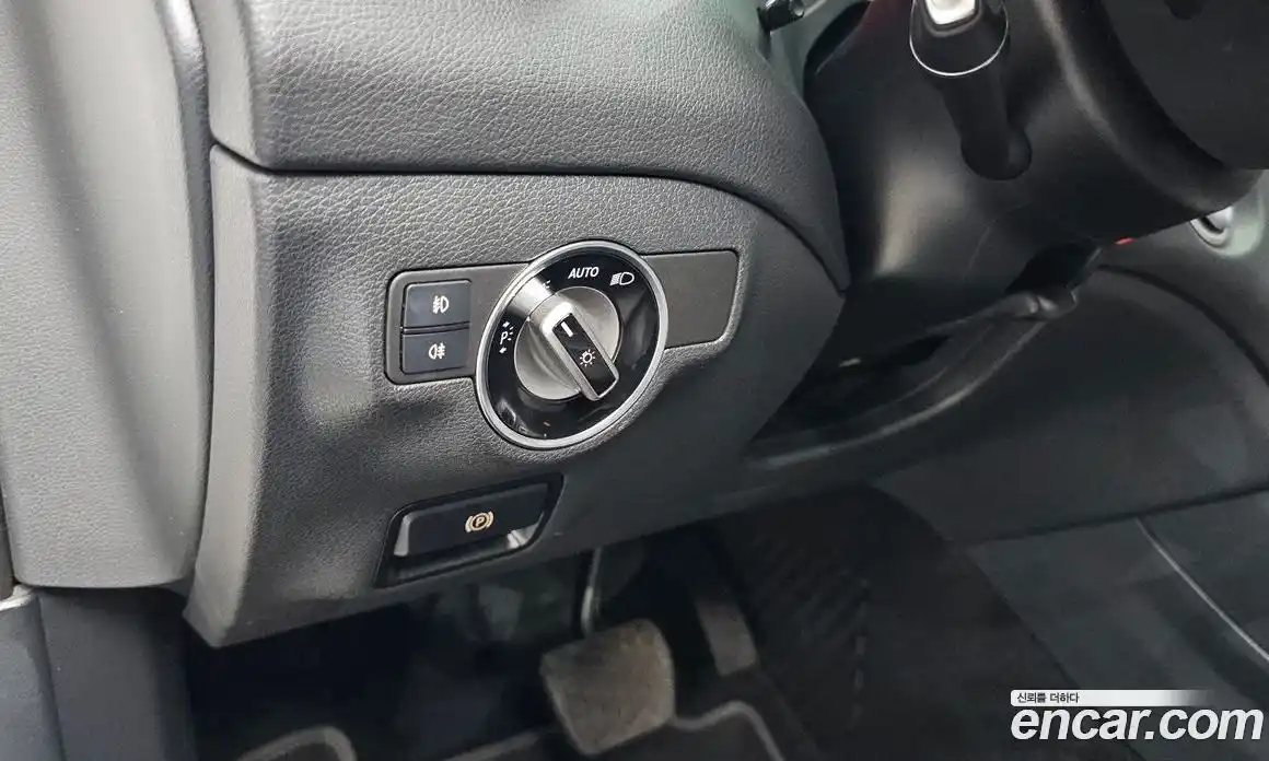 Mercedes-Benz GLA-Class 2019 2.0 гидро, фото 28 Mercedes-Benz GLA-Class 2019 2.0 гидро, фото 28