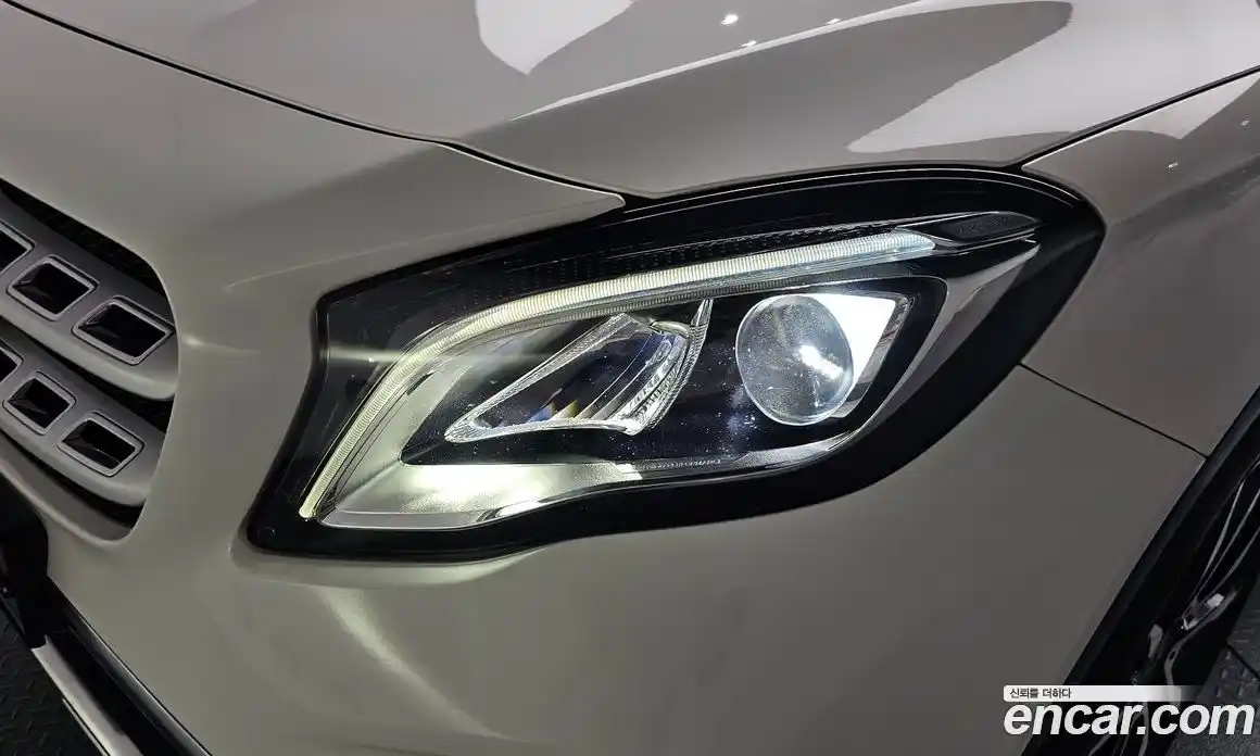 Mercedes-Benz GLA-Class 2019 2.0 гидро, фото 7 Mercedes-Benz GLA-Class 2019 2.0 гидро, фото 7