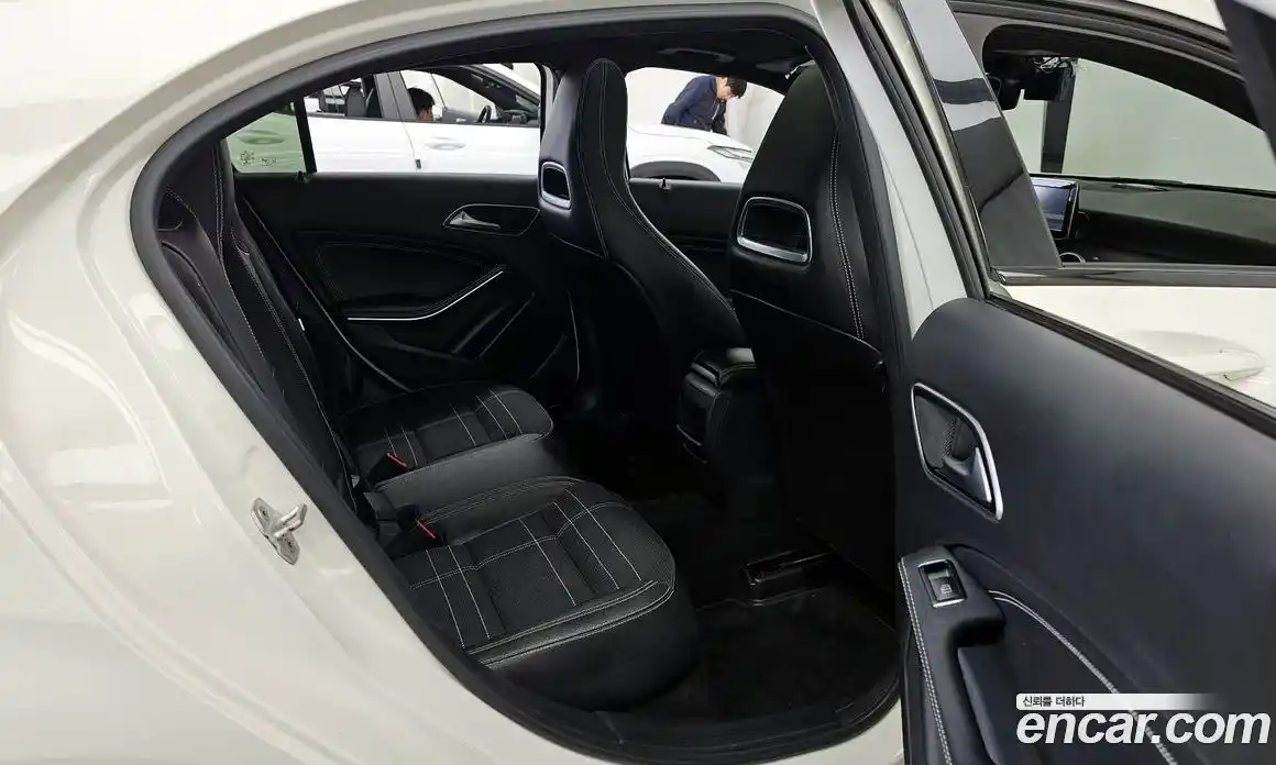 Mercedes-Benz A-Class 2013 1.8 гидро, фото 12 Mercedes-Benz A-Class 2013 1.8 гидро, фото 12
