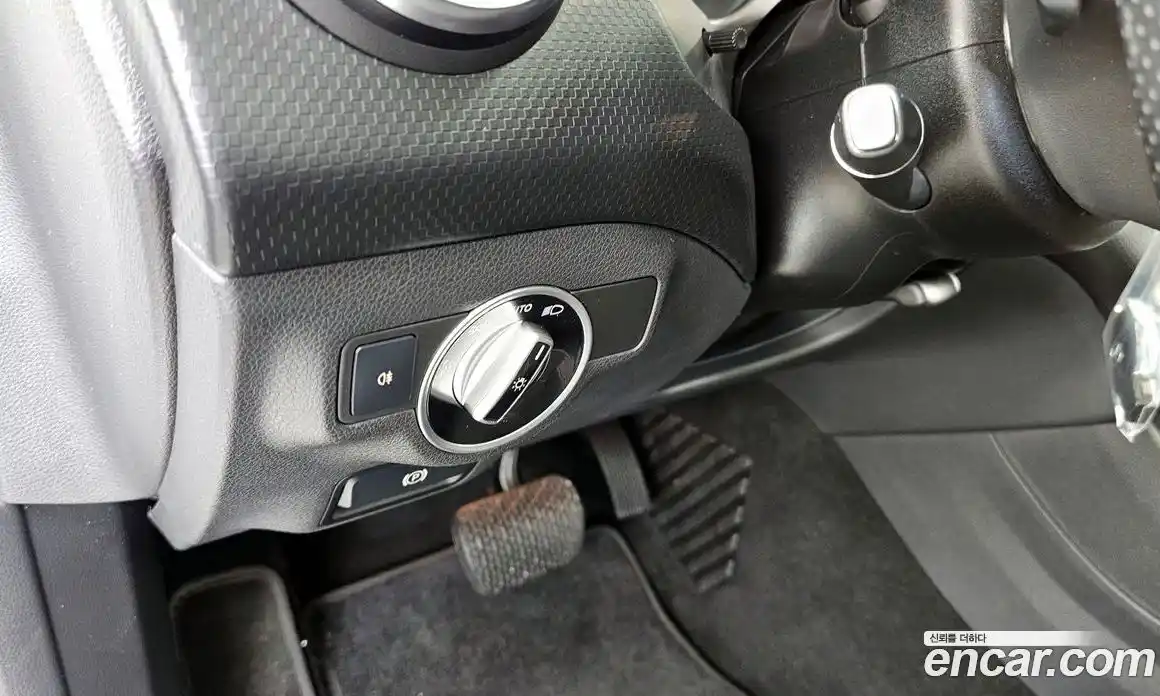 Mercedes-Benz A-Class 2013 1.8 гидро, фото 16 Mercedes-Benz A-Class 2013 1.8 гидро, фото 16