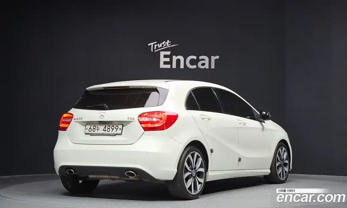 Mercedes-Benz A-Class 2013 1.8 гидро, фото 2 Mercedes-Benz A-Class 2013 1.8 гидро, фото 2