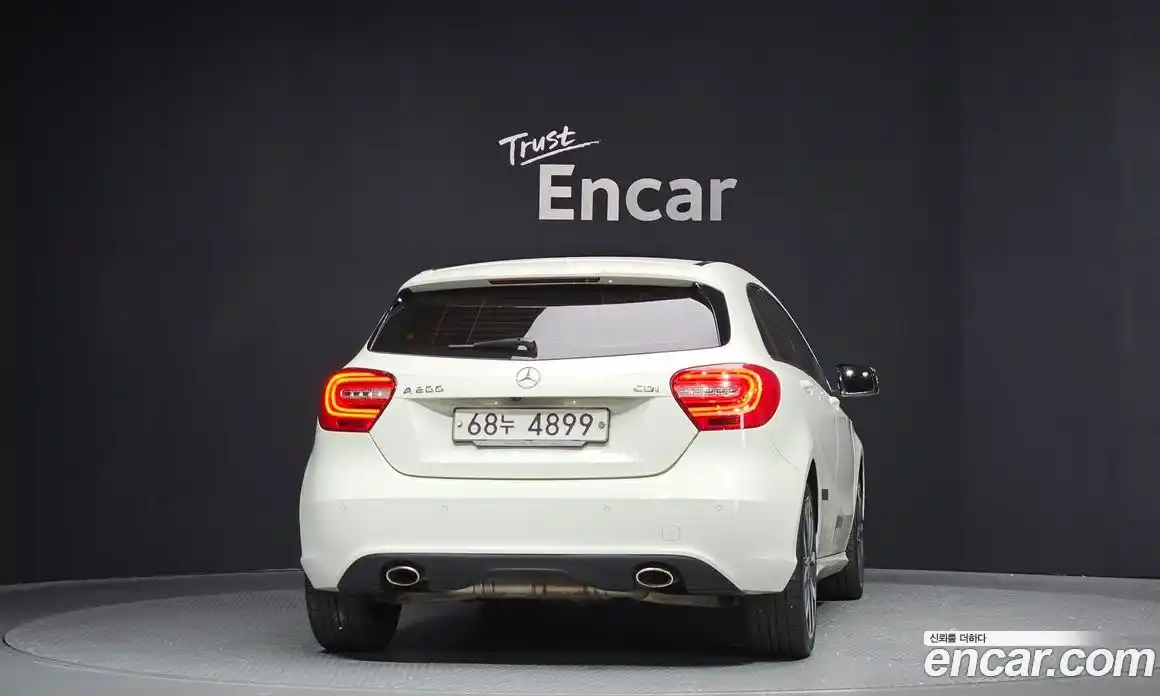 Mercedes-Benz A-Class 2013 1.8 гидро, фото 4 Mercedes-Benz A-Class 2013 1.8 гидро, фото 4