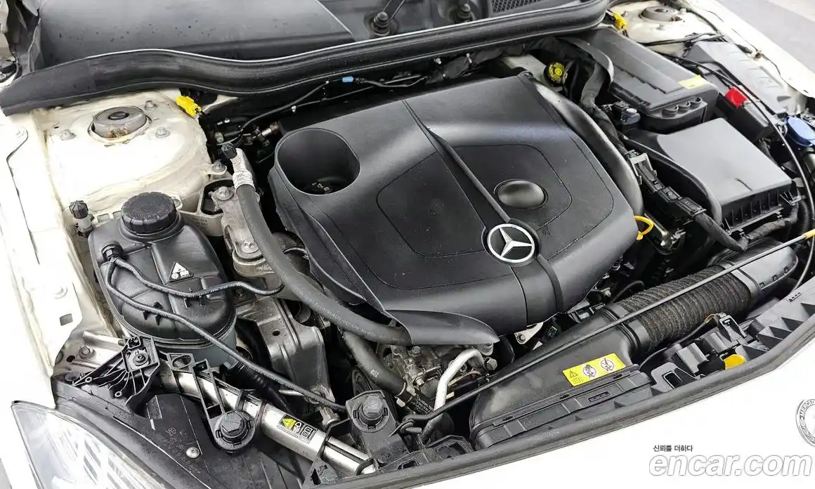 Mercedes-Benz A-Class 2013 1.8 гидро, фото 6 Mercedes-Benz A-Class 2013 1.8 гидро, фото 6