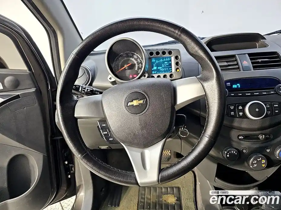 Chevrolet Spark 2012 1.0 автомат (гидро), фото 12