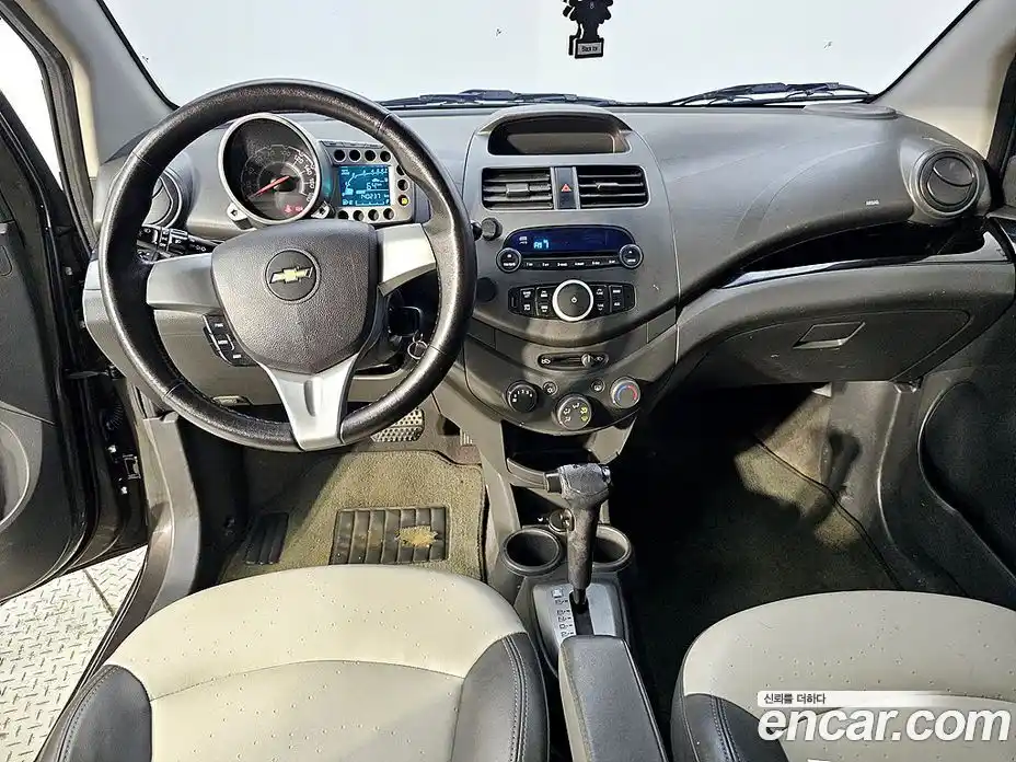 Chevrolet Spark 2012 1.0 автомат (гидро), фото 5