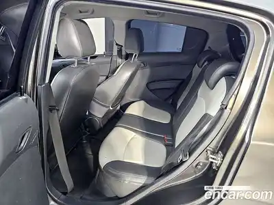 Chevrolet Spark 2012 1.0 автомат (гидро), миниатюра 9