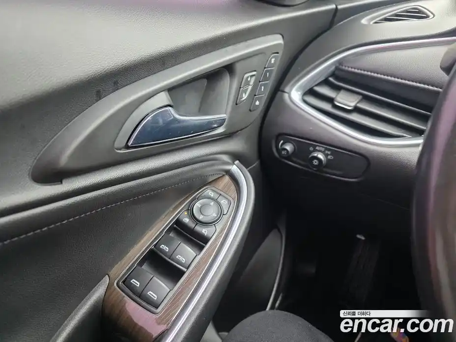 Chevrolet Malibu 2018 2.0 автомат (гидро), фото 13