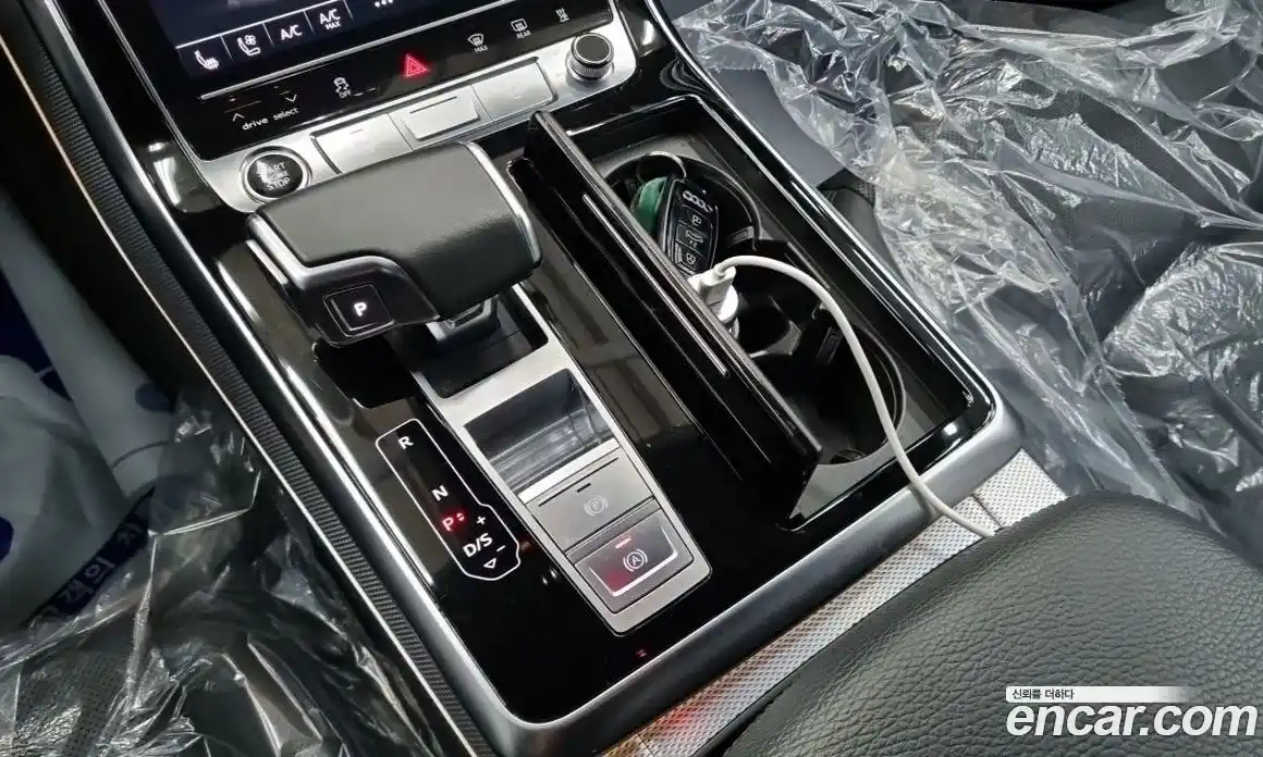 Audi Q8 2021 3.0 автомат (гидро), фото 15