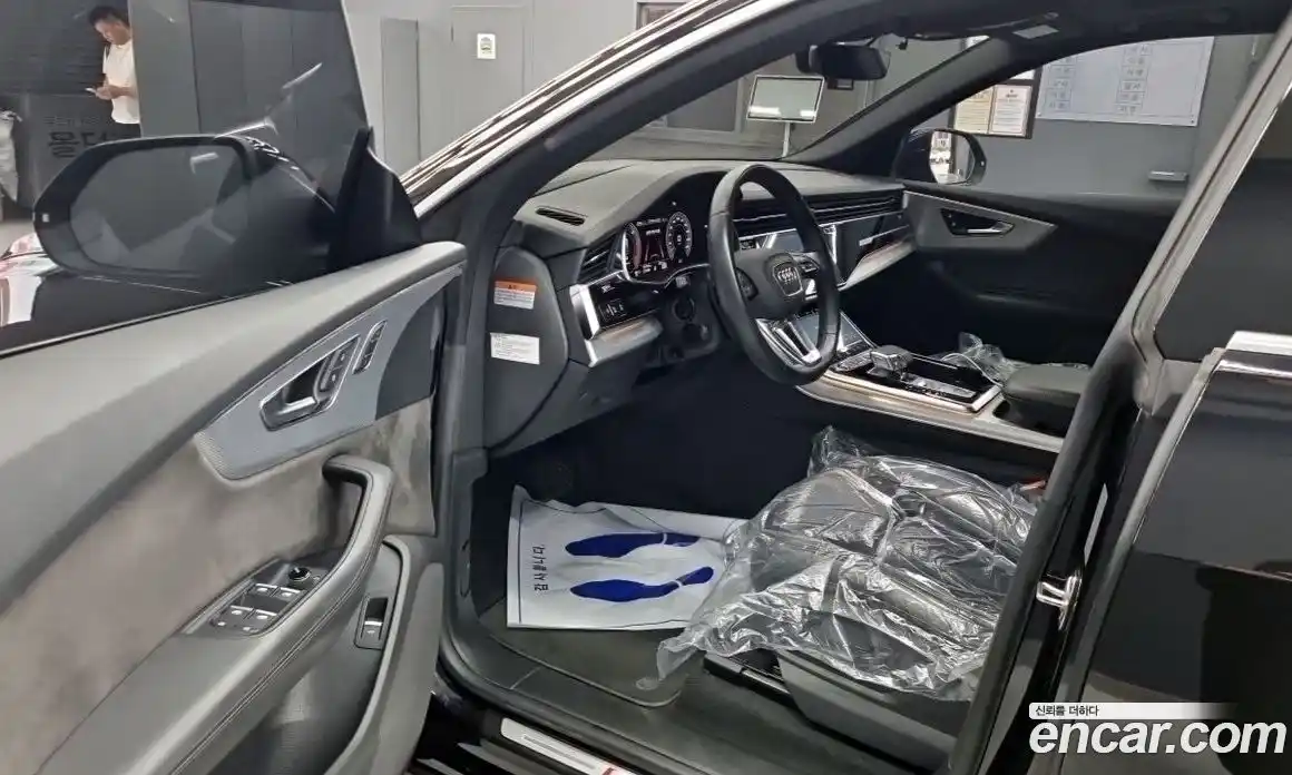 Audi Q8 2021 3.0 автомат (гидро), фото 6