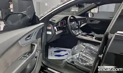 Audi Q8 2021 3.0 автомат (гидро), миниатюра 6