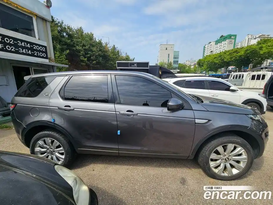 Land Rover Discovery Sport 2016 2.0 автомат (гидро), фото 4