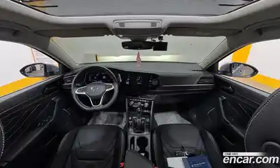 Volkswagen Jetta 2023 1.5 автомат (гидро), миниатюра 7