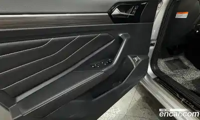 Volkswagen Jetta 2023 1.5 автомат (гидро), миниатюра 10
