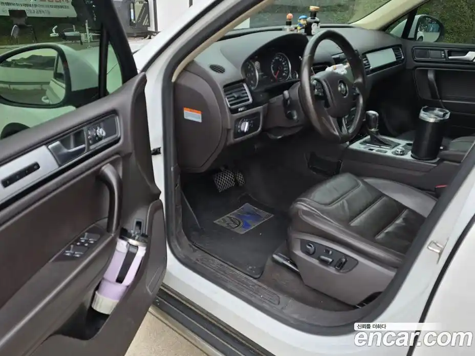 Volkswagen Touareg 2013 3.0 автомат (гидро), фото 8
