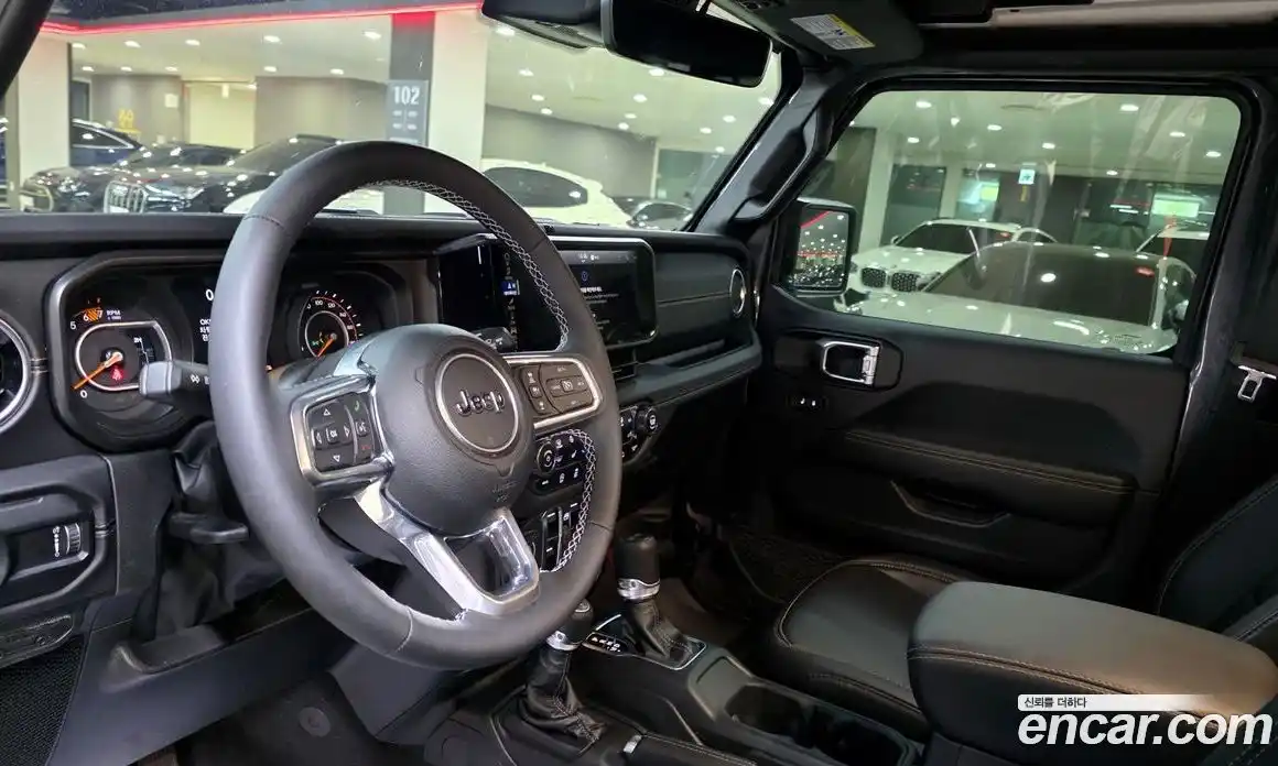 Jeep Wrangler 2025 2.0 автомат (гидро), фото 13