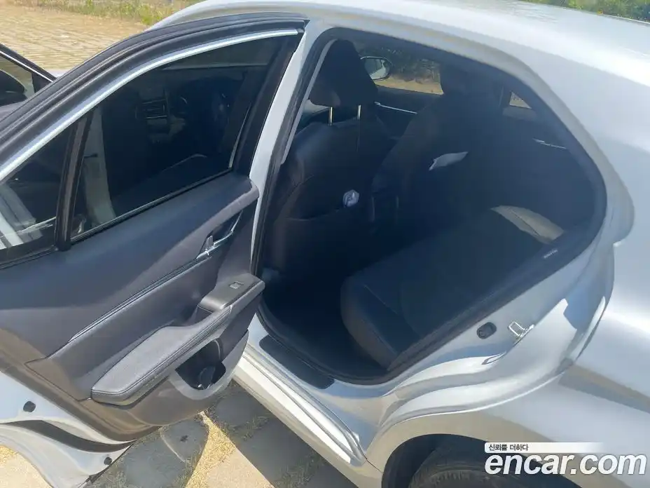 Toyota Camry 2024 2.5 гидро, фото 6