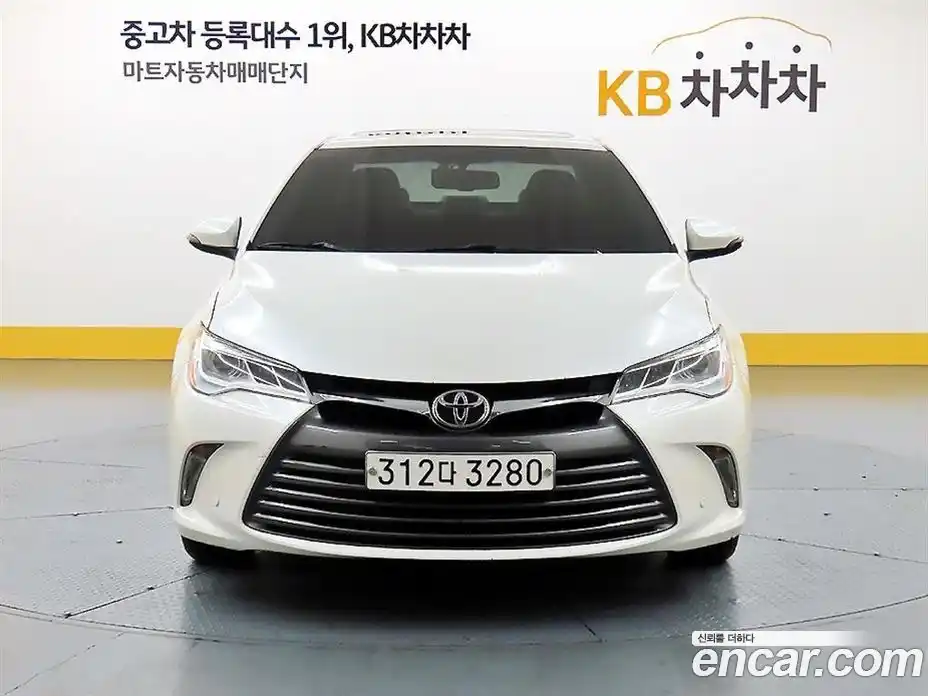 Toyota Camry 2016 2.5 гидро, фото 3