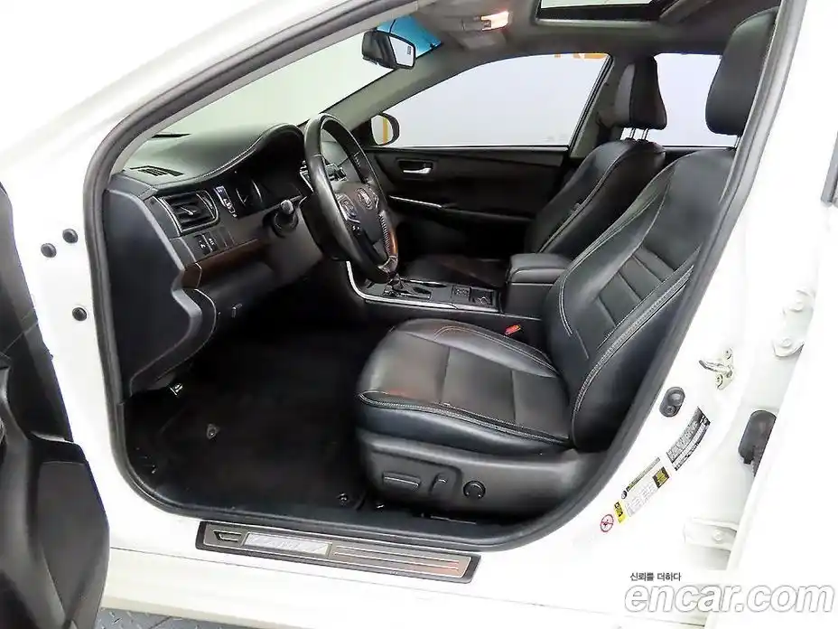 Toyota Camry 2016 2.5 гидро, фото 7