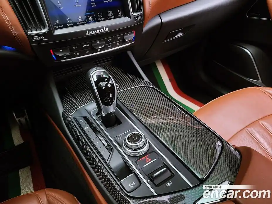 Maserati Levante 2017 3.0 гидро, фото 14