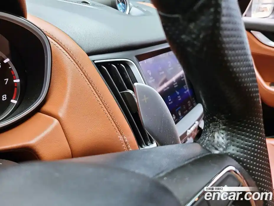 Maserati Levante 2017 3.0 гидро, фото 8