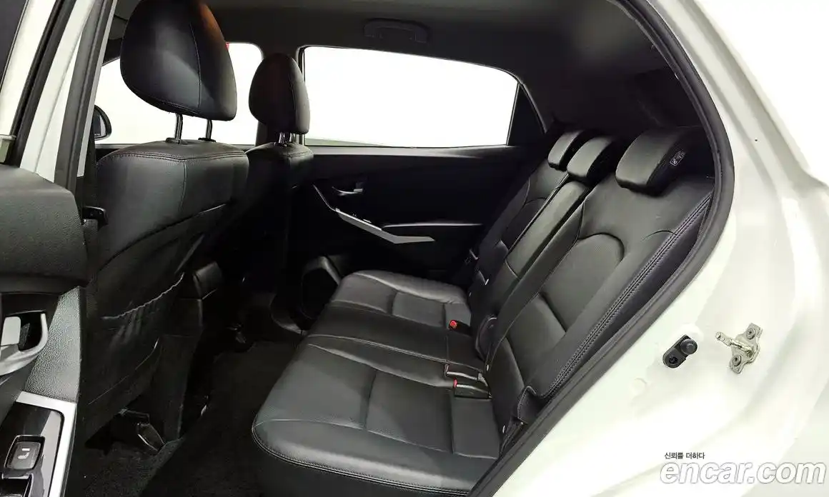 SsangYong Korando 2018 2.2 автомат (гидро), фото 12