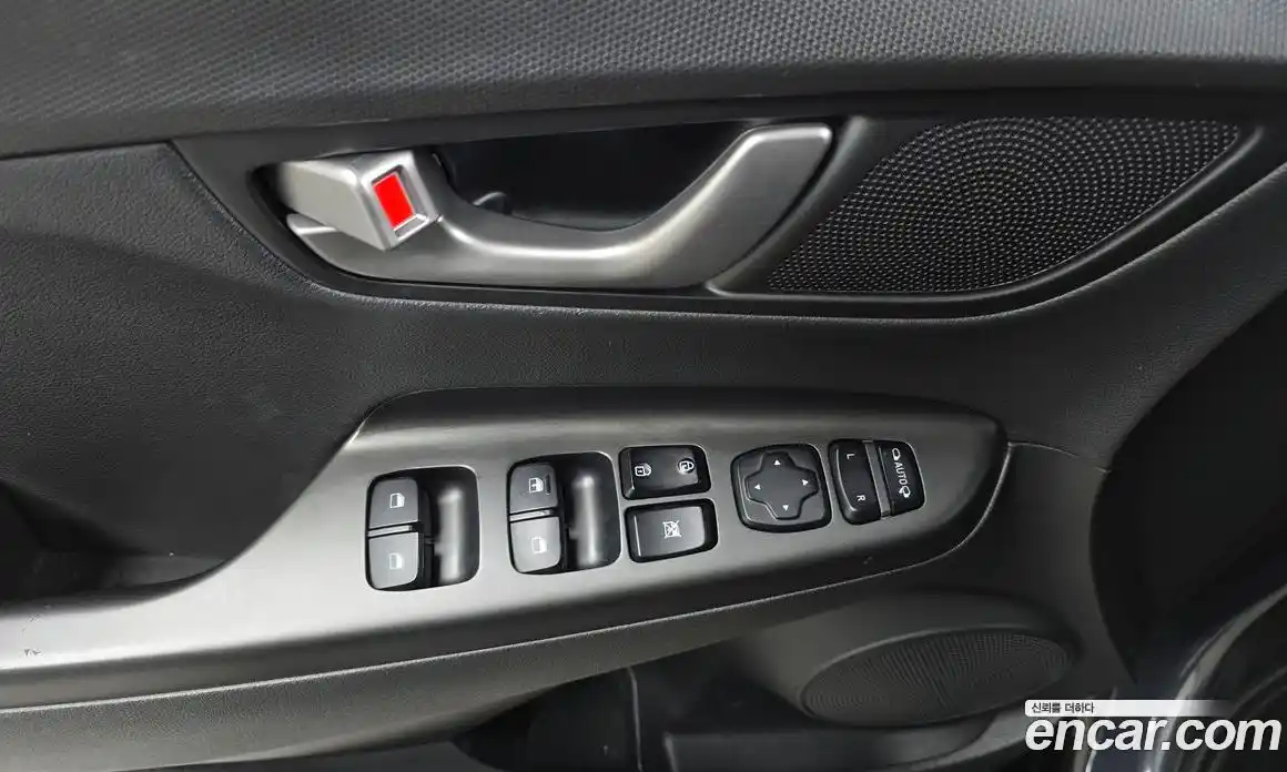Hyundai Kona 2019 1.6 автомат (гидро), фото 18