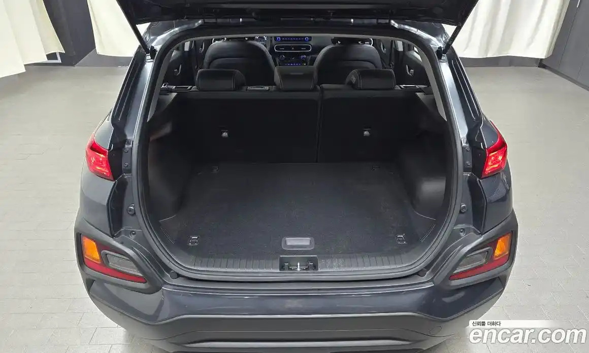 Hyundai Kona 2019 1.6 автомат (гидро), фото 20