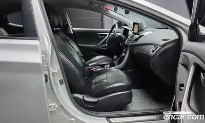 Hyundai Avante 2013 1.6 автомат (гидро), миниатюра 11