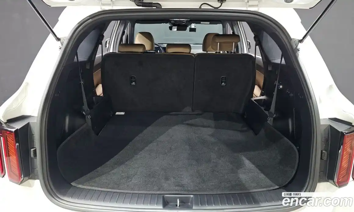Kia Sorento 2023 2.2 автомат (гидро), фото 20