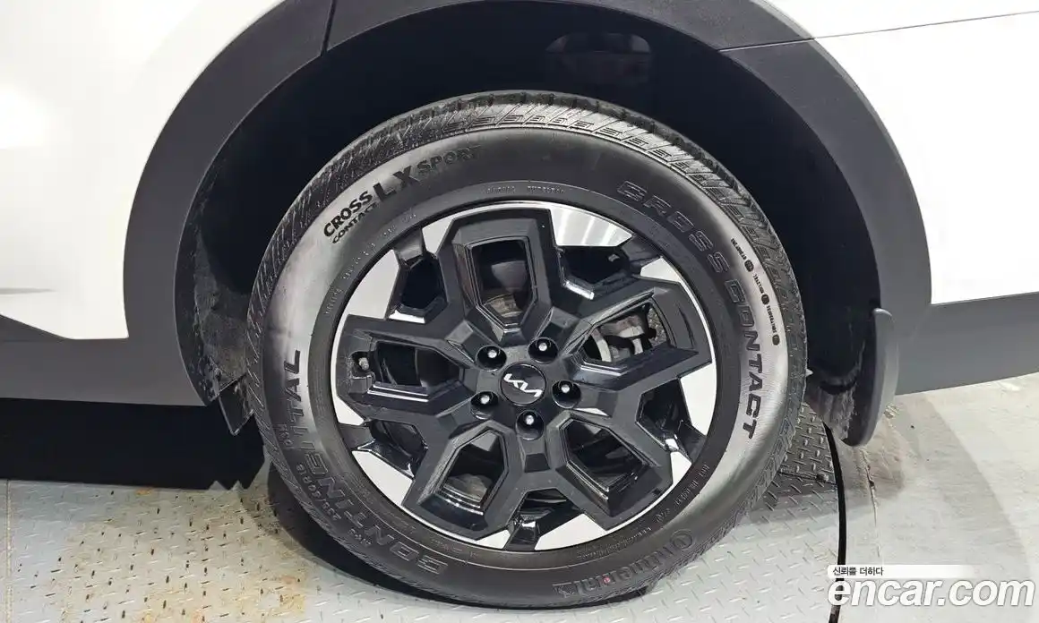 Kia Sorento 2023 2.2 автомат (гидро), фото 5