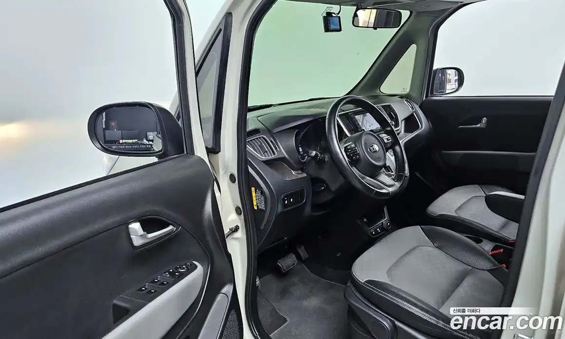 Kia Ray 2020 1.0 автомат (гидро), фото 11